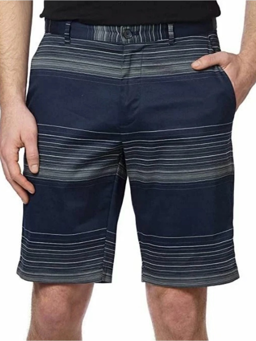 Calvin Klein Men's Navy Striped Flat Front Casual Shorts. Size 38